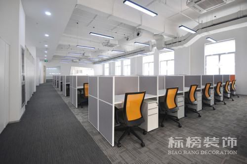 深圳辦公室裝修如何選擇家具？